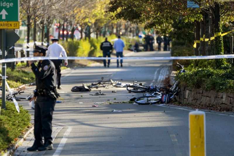 Analysis: 2 out of 3 Terror Attacks in US Linked to Right-Wing Extremists
