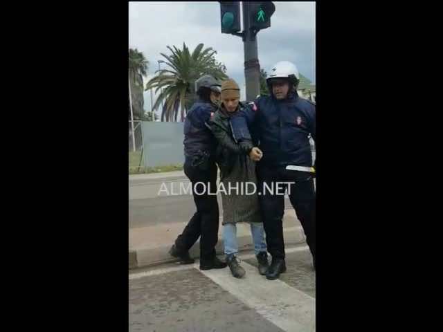 Video: Moroccan Police Arrest Sword-Wielding Criminal