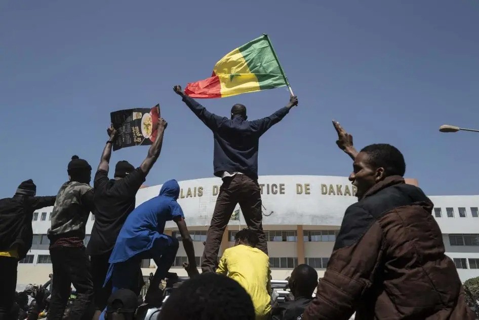 Senegal’s Political Landscape Shifts: Opposition Candidate Clinches Presidential Victory