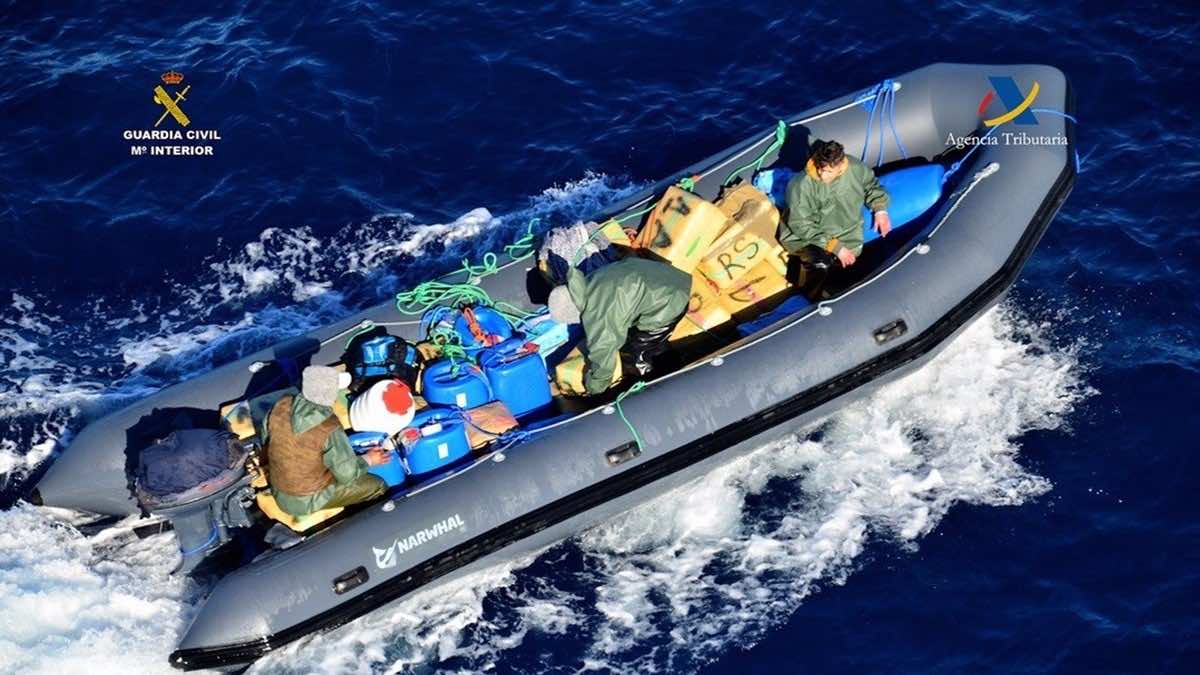 Spanish Police Intercept 3 Moroccans with 1.64 Tonnes of Cannabis