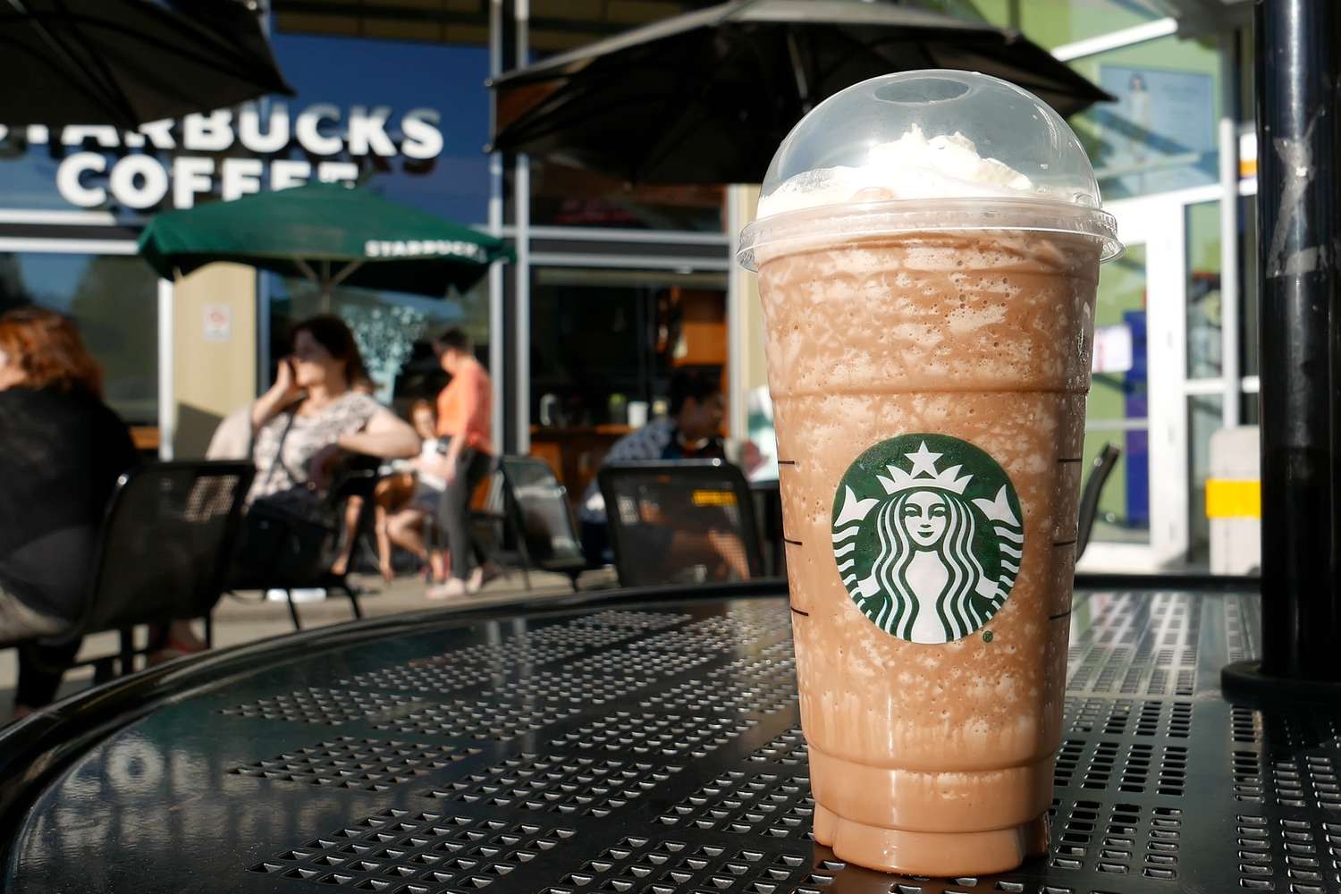Starbucks Pledges $3M to World Central Kitchen Amid Gaza Controversy