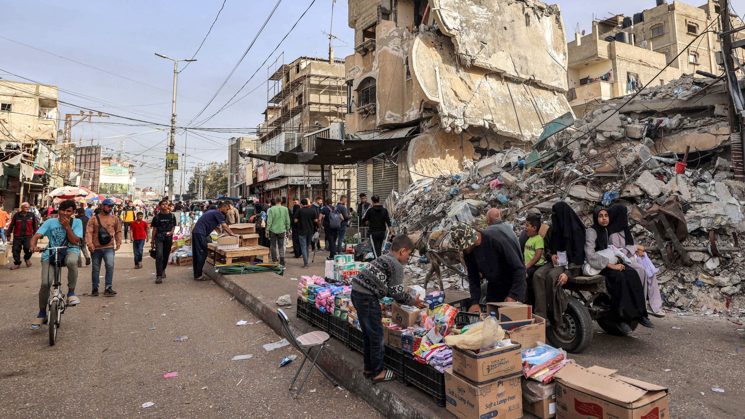 UN Report: Gaza’s Economy Shrinks to One-Sixth, 306,000 Jobs Lost in West Bank