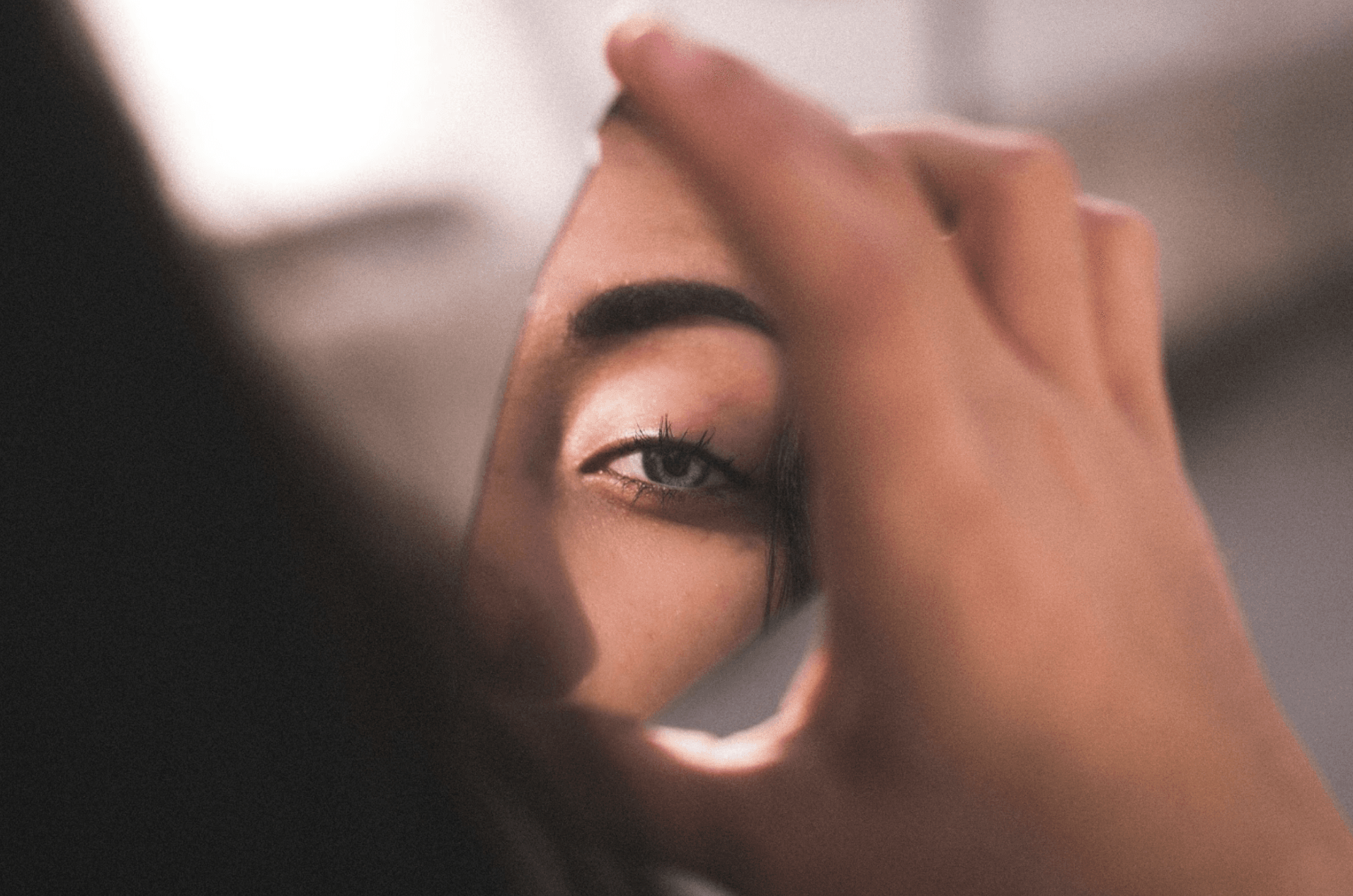When Trust Turns to Dust: Navigating the Pain of a Broken Friendship