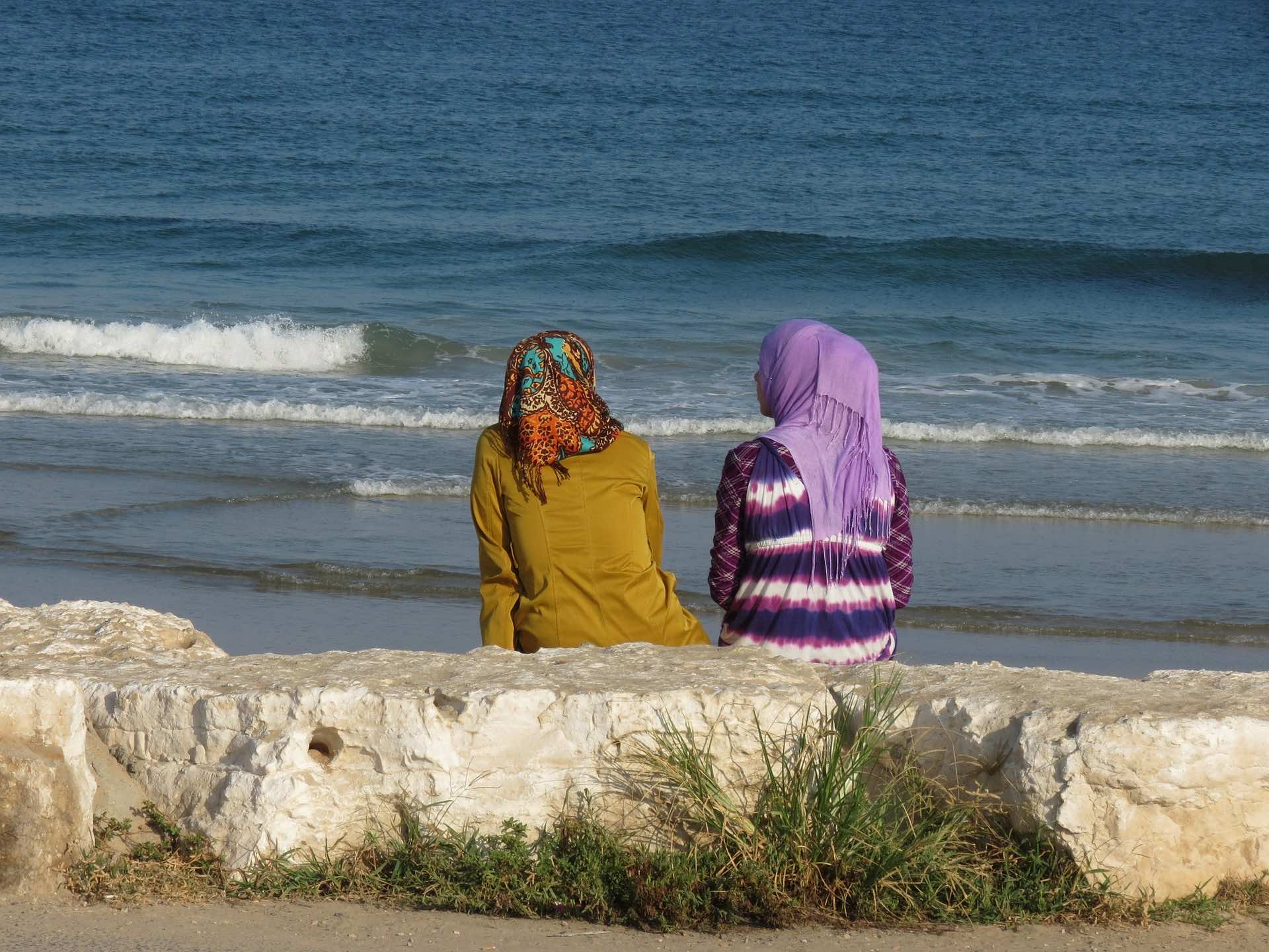 Survey: Arab Youth Consider Migration and Protests Amid Debt, Corruption