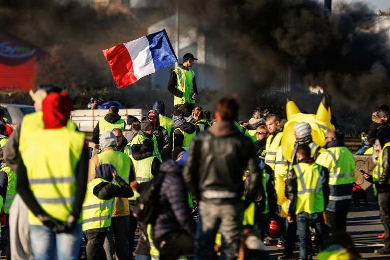 French Officials Respond to Second Weekend Of ‘Yellow Vest’ Protests