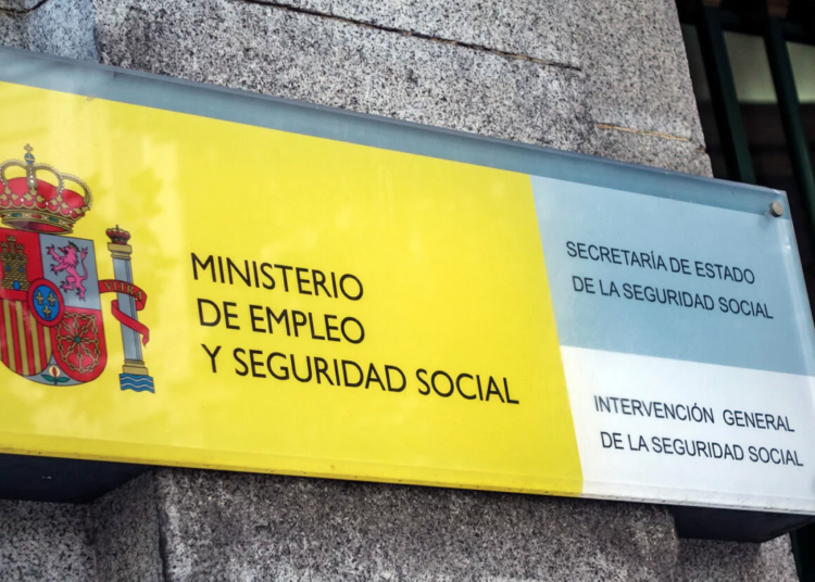Nearly half million of Moroccans were paying into the social security system