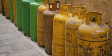 The price of 12 kg gas cylinders is now at MAD 50.