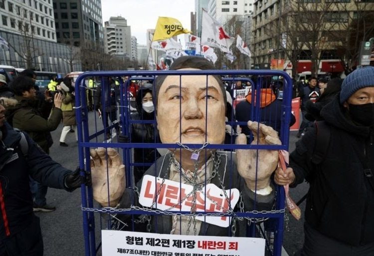 Protestors in South Korea calling for the president's removal. Photo credit: Jeon Heon-Kyun/EPA