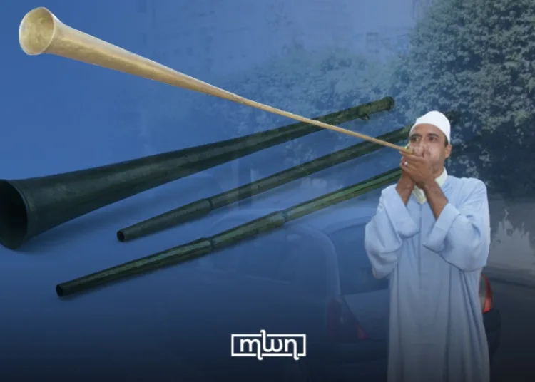 The term “Neffar” refers to the man who wakes people up for the Suhoor meal and Fajr prayer before dawn during the holy month of Ramadan. The Neffar traditionally roams the streets and alleys in the dark of night, alerting people with the rhythmic beatings of a drum or a horn-like musical instrument called “Ghaita.” 