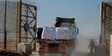 Israel Violates Ceasefire Terms, Suspends Aid Entry to Gaza as First Phase Expires