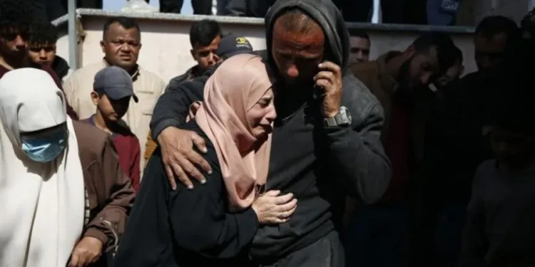Rabat — In its latest assault, Israeli Occupation Forces (IOF) killed nine Palestinians, including journalists and volunteers affiliated with the UK-registered Al-Khair Foundation. According to the foundation, eight of its team members were deliberately struck while documenting their relief efforts during Ramadan in Beit Lahia, Northern Gaza.