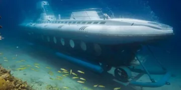 A tragic accident struck the Red Sea resort city of Hurghada on Thursday morning when a tourist submarine sank, claiming the lives of six tourists, including two children.