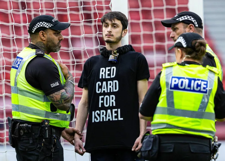 Rabat – The Boycott, Divestment, and Sanctions (BDS) movement has condemned the election of Israel Football Association Chairman Moshe Zuares to the Executive Committee of the Union of European Football Associations (UEFA).