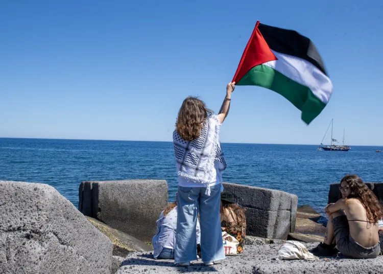 A vessel operated by the Freedom Flotilla Coalition (FFC) has set sail for Gaza in a new attempt to break Israel’s deadly siege.