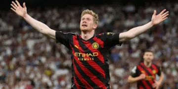 Kevin De Bruyne is on the verge of ending a decade at Manchester City after reaching a verbal agreement to join Napoli on a free transfer once his contract expires on 30 June.