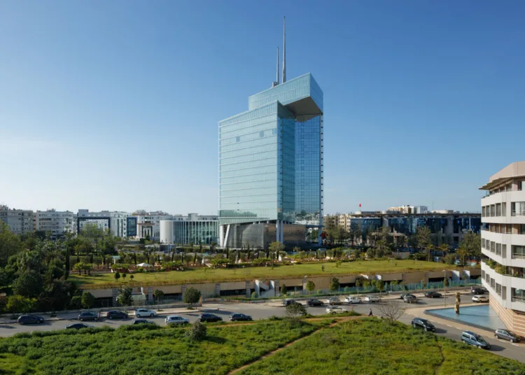 Maroc Telecom has successfully completed its first private bond issuance on the Moroccan market, raising MAD 3 billion ($300 million) from institutional investors.