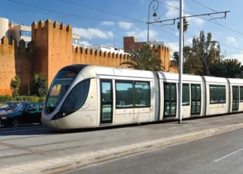 The Rabat-Sale tram operator, Transdev, has announced a new fare schedule set to take effect from July 1, introducing increases in ticket prices and subscription fees across the board.