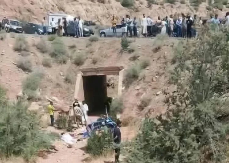A tragic road accident claimed seven lives on Sunday, when a three-wheeler vehicle overturned on National Road N23 in the commune of Sour El Aaz, El Kelâa des Sraghna province.