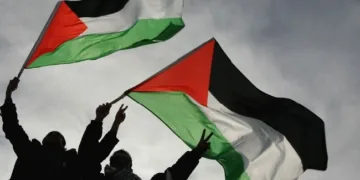The United States is actively lobbying foreign governments to boycott a United Nations conference on Palestine, jointly sponsored by France and Saudi Arabia, according to a leaked US diplomatic cable obtained by Reuters.