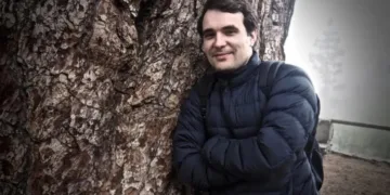 French journalist Christophe Gleizesto. So Foot