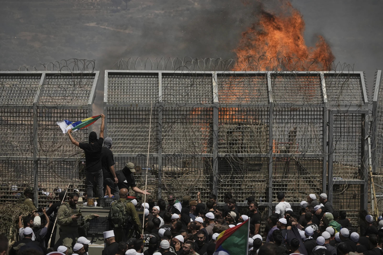 Syria’s Druze Reach Ceasefire with Government Following Israeli Strikes