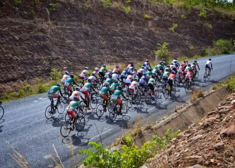 Agadir Cyclists Dominate Throne Cup Road Race in Azilal
