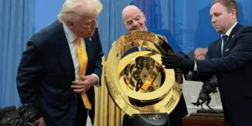 Donald Trump wants to keep the original trophy of the Club World Cup at the White House.