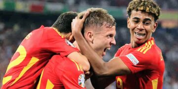 Spain manager calls up Lamine Yamal, Dani Olmo, along with other five Barcelona players for the World Cup qualifiers against Bulgaria and Turkiye.