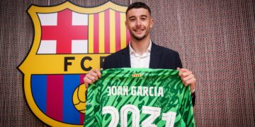 Barcelona Get Joan Garcia Over the Line – Rashford Facing Last-Minute Race