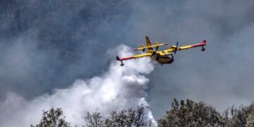 The embassy said that German teams would work “side by side” on the Iberian Peninsula with Moroccan Canadair aircraft already deployed in Portugal.