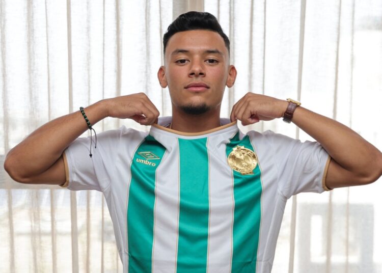 Mouad Dahak joins Raja on a season-long deal.