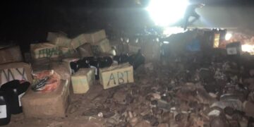 Early Friday, National Security forces in Sidi Ifni intercepted an international operation involving drug smuggling and illegal immigration by sea, confiscating roughly 1,922 tons of hashish.