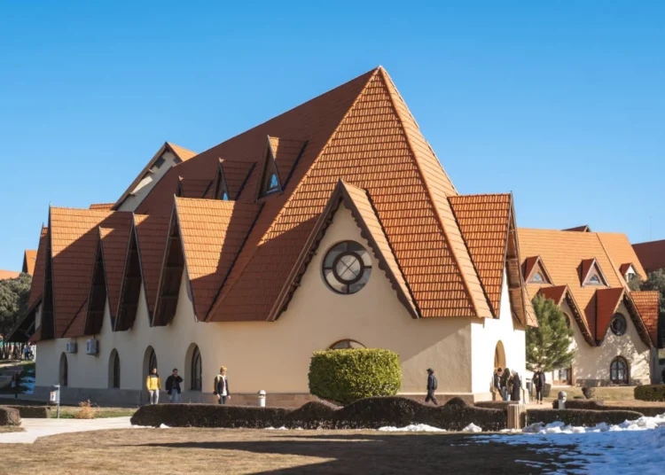 The American School of Ifrane (ASI) has issued a detailed statement addressing the controversy surrounding its decision to expel 16 students.