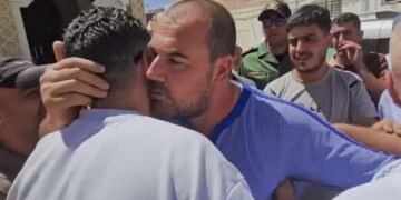 Circulating videos showed the moment Nasser Zefzafi arrived at his parents’ home in Ajdir to attend his father’s funeral.