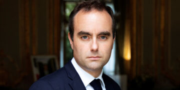 Emmanuel Macron appointed Sébastien Lecornu, his trusted 39-year-old defense minister, as France’s new prime minister on Tuesday evening.