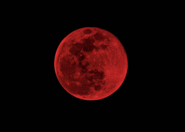 A rare total lunar eclipse, commonly known as a “blood moon,” will be visible across Morocco on the night of September 7-8.