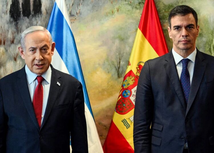 Israeli prime minister, Benjamin Netanyahu, left, with Spain's prime minister, Pedro Sánchez, during their meeting in Jerulasem on 23 November. Photograph: Borja Puig de la Bellacasa/La Moncloa/AFP/Getty Images