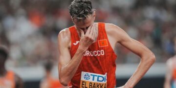 El Bakkali burts into tears after narrowly losing to New Zealand’s Geordie Beamish with a difference of just 0.07 seconds in the World Athletics Championships.