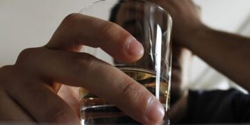 A major US government study showing the deadly risks of alcohol, including its link to cancer, has been buried, according to an exclusive report by Vox. 