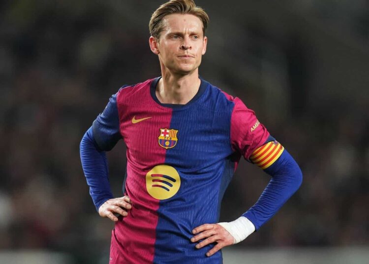 Frenkie de Jong has signed a new contract with Barcelona, extending his stay until 2029. His previous deal was set to expire next summer