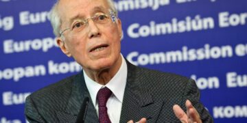 Ahmed Ounaies, the former Tunisian Foreign Minister.