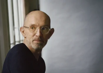 Laurent Mauvignier Wins the 2025 Goncourt Prize for ‘La Maison Vide’