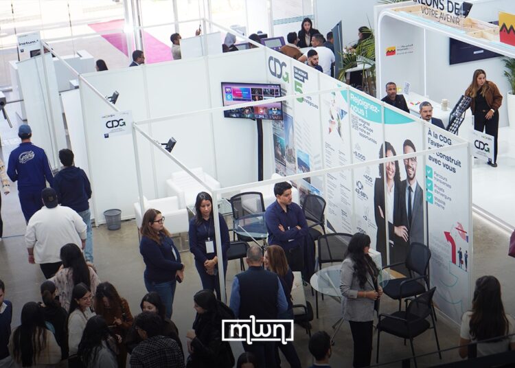 The event gives students and young professionals an opportunity to meet recruiters, explore job and internship offers, and build connections with employers.