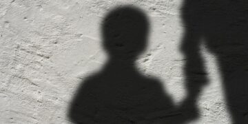 A counselor working with unaccompanied Moroccan minors at a reception center in the Spanish enclave of Ceuta faces sexual assault charges involving two teenagers aged 15 and 17.