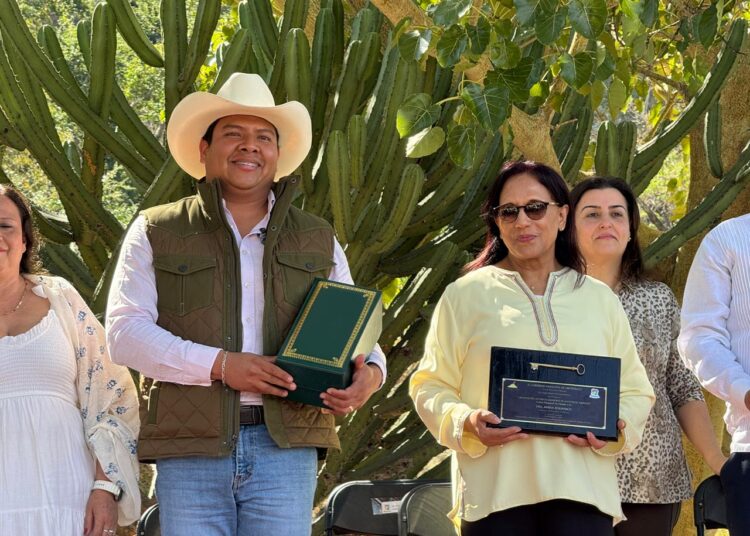Jantetelco, Mexico Honors Amina Bouayach with Symbolic Key for Global Human Rights Efforts
