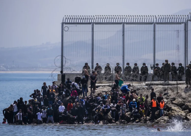 Spain’s irregular migration flows fell sharply in 2025.