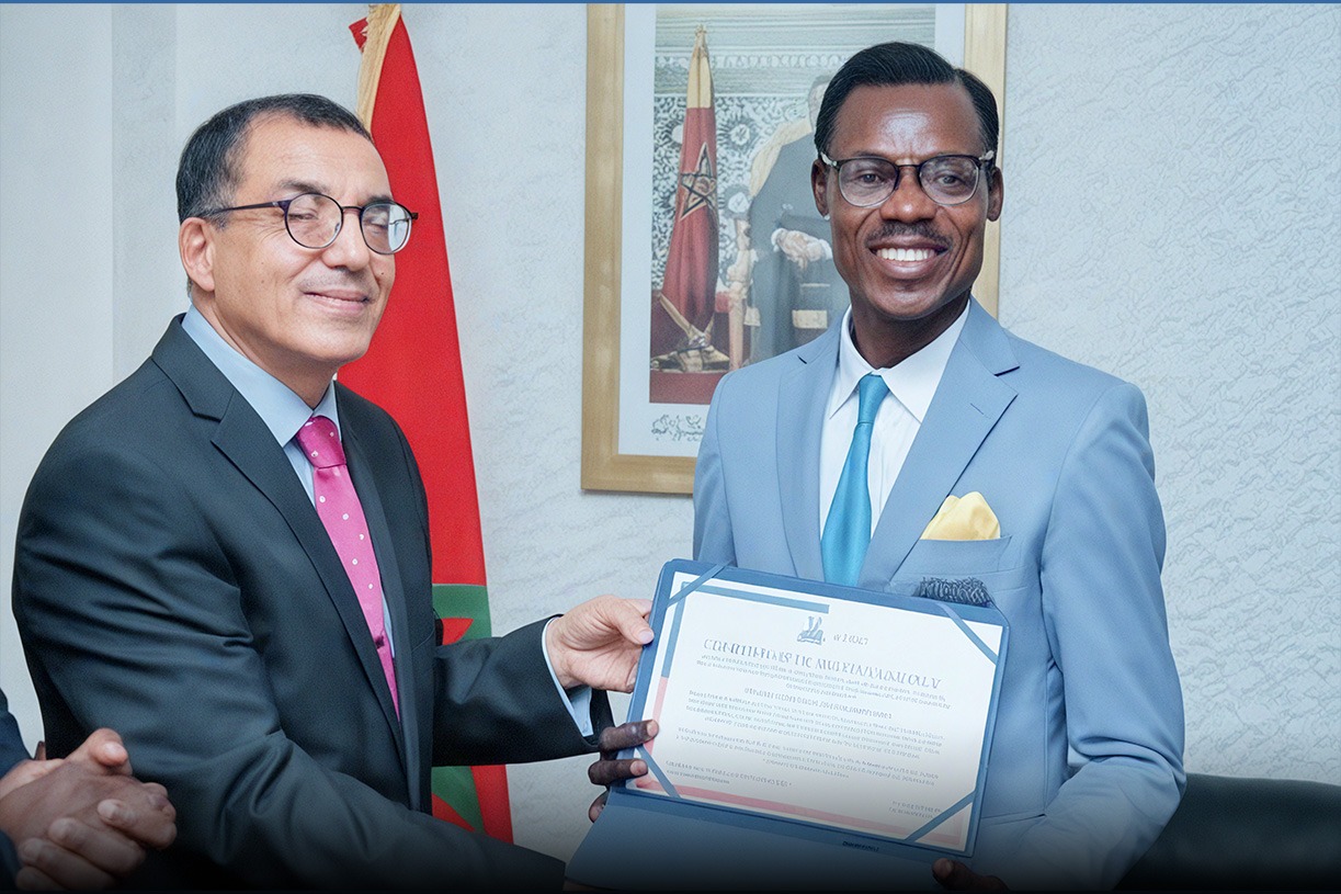 Moroccan Ambassador in RDC Receives Congolese Superfan ‘Lumumba VEA’