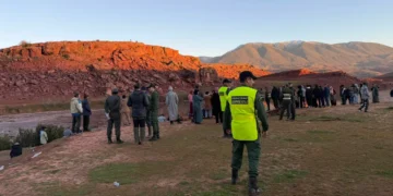 Civil protection units, auxiliary forces, and gendarmes have been conducting systematic sweeps of mountain slopes, forested zones, and river corridors.