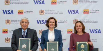 Morocco’s Ministry of Tourism, Attijariwafa Bank, and Visa signed a memorandum of understanding on Wednesday in Rabat, launching the “Stay Cashless” program to accelerate digital payment adoption across the tourism sector.