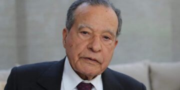 Abdesselam Zenined, a former Moroccan minister and ambassador who dedicated over four decades to public service, died Wednesday in Rabat at the age of 92.
